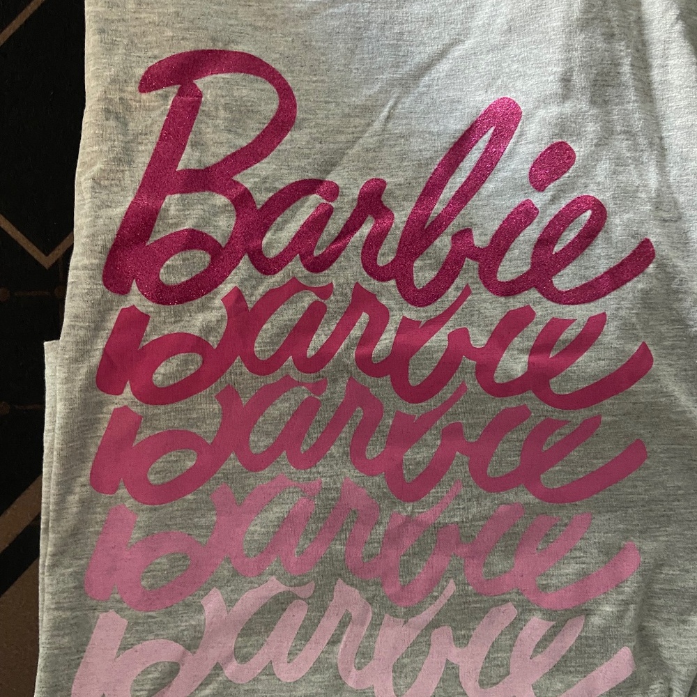 Barbie T Shirt NEW SZ M Gray